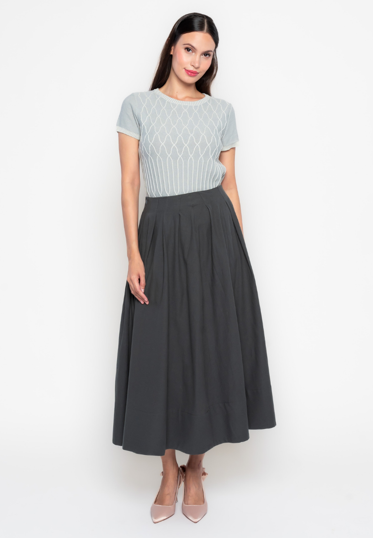Sadie Contrast and Embossed Geometric Flat Knit Top