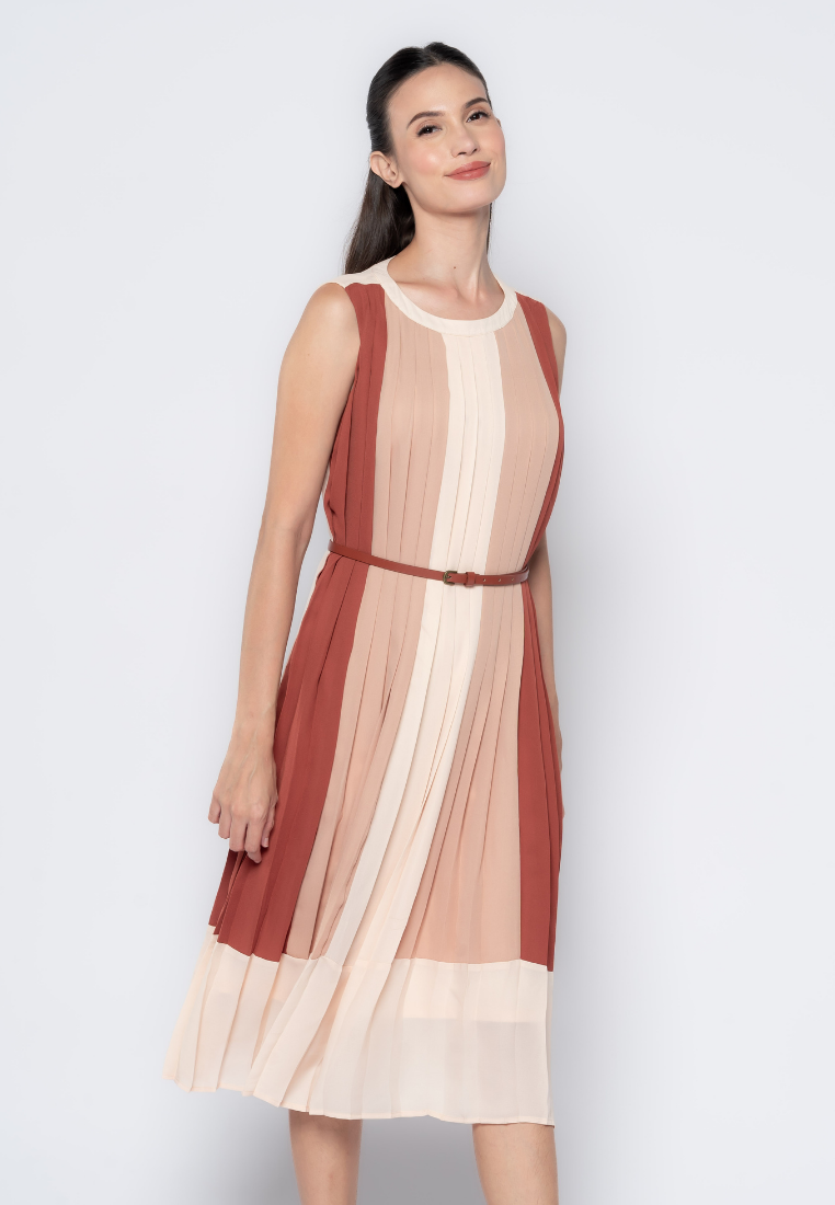 Tri Color Pleated Trapeze Dress Apple and Eve Tri Color Pleated Trapeze Dress Apple and Eve