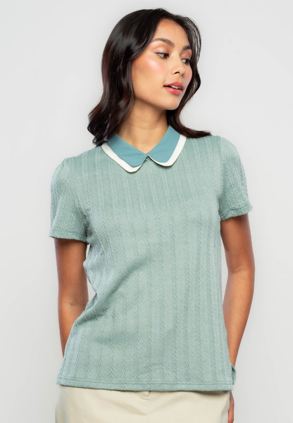 Magnolia  Contrast Double Collar Knitted Top