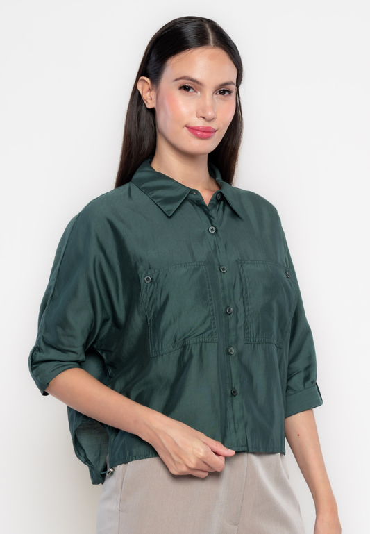 Audreanne Collared 3/4" Top with Pocket Details