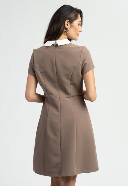 Ayla Short Sleeves Contrast Collar A-Line Midi Dress