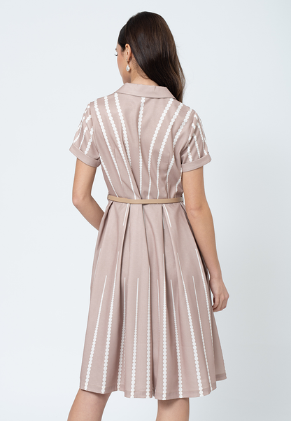 Eithen Printed Dress with V Neckline