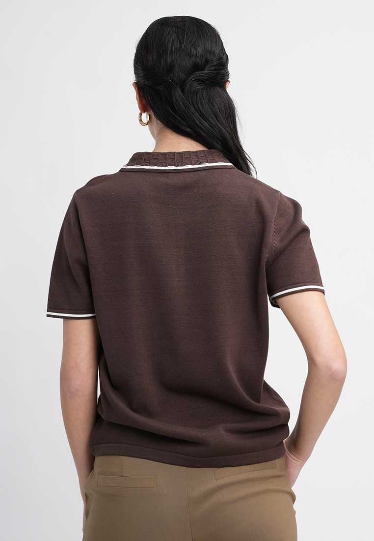 Rynleigh Knitted Top with Textured Collar and Contrast Line