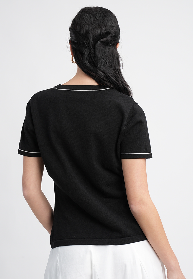 Gianna Classic Knit Top With Contrast Trim Crewneck