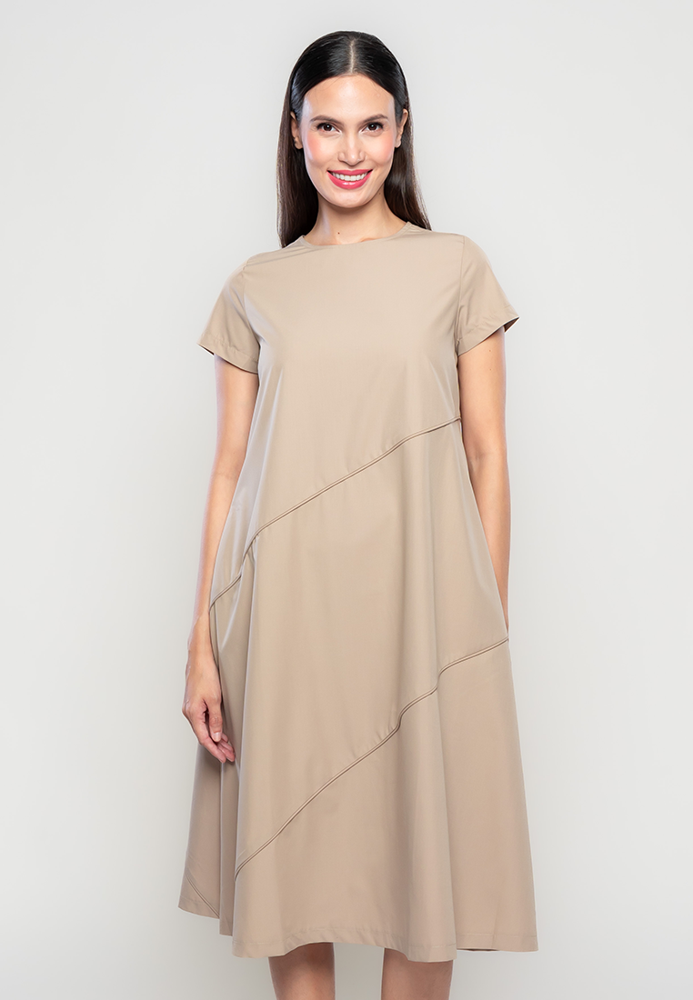 Apple & Eve Deon Maxi Dress with Asymmetrical Piping Details