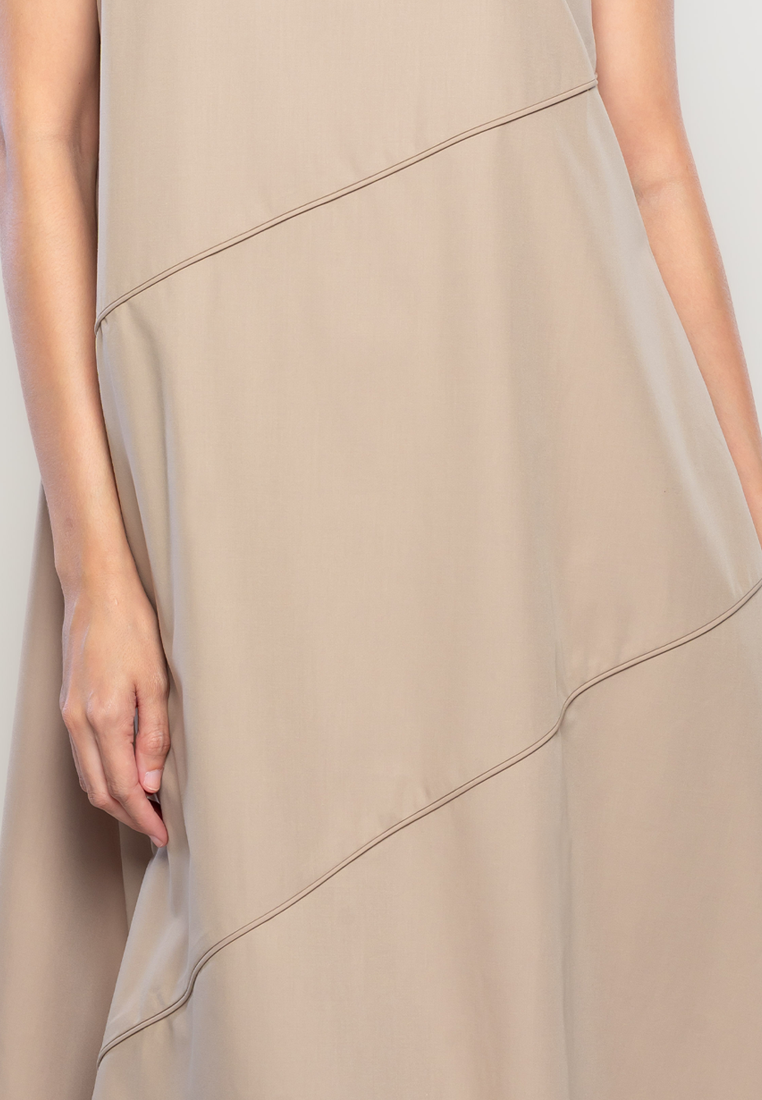 Apple & Eve Deon Maxi Dress with Asymmetrical Piping Details