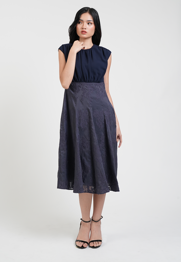 Tessa Cap Sleeve Lace Detail Midi Dress