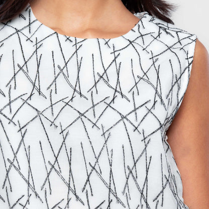 Apple & Eve Dawson Geometric Textured Lurex Sleeveless Top