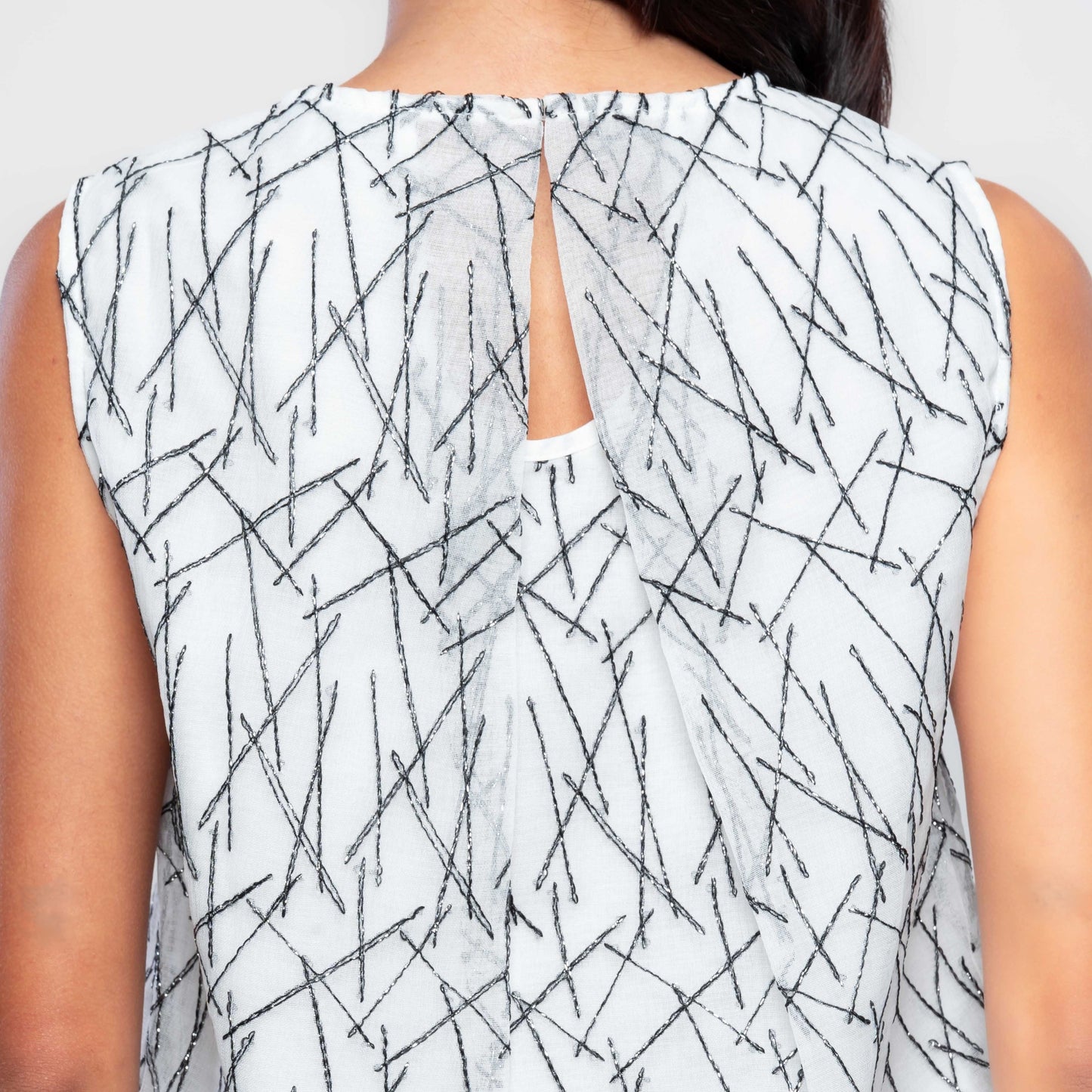 Apple & Eve Dawson Geometric Textured Lurex Sleeveless Top