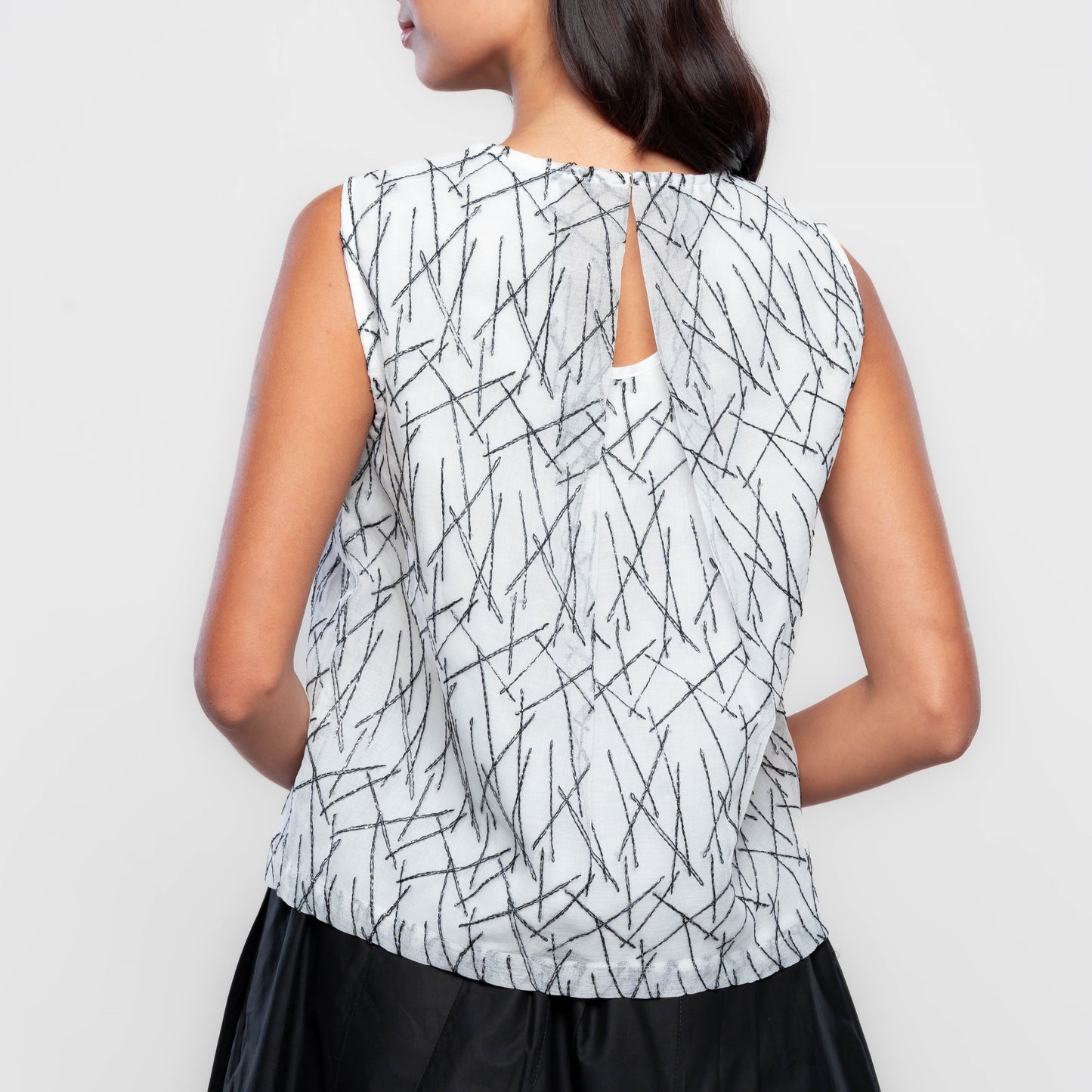 Apple & Eve Dawson Geometric Textured Lurex Sleeveless Top