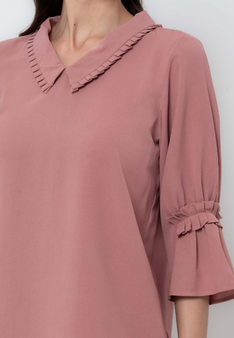 Pleat Detail Collared Blouse