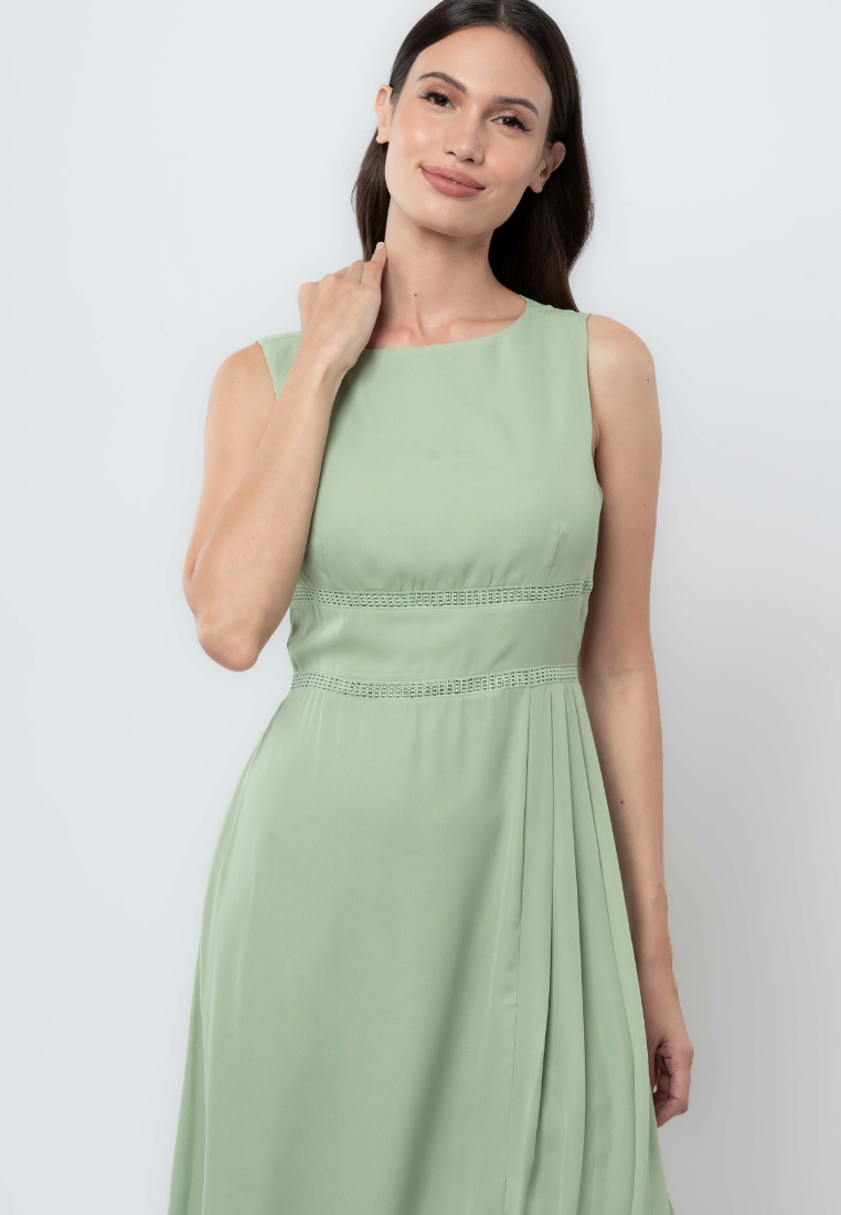 Apple & Eve Sleeveless Midi Dress with Skirt Pleats