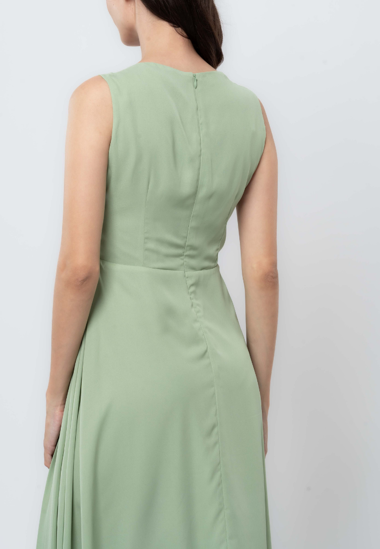 Apple & Eve Sleeveless Midi Dress with Skirt Pleats