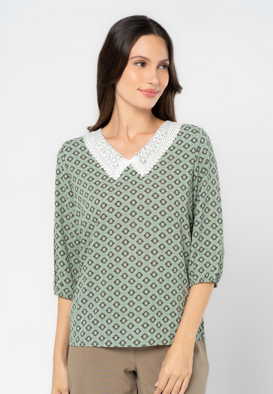 Printed 3/4 Blouse with Lace Collar