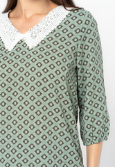 Printed 3/4 Blouse with Lace Collar